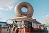 Randy's Donut shop in Inglewood, Los Angeles county 2100x1400