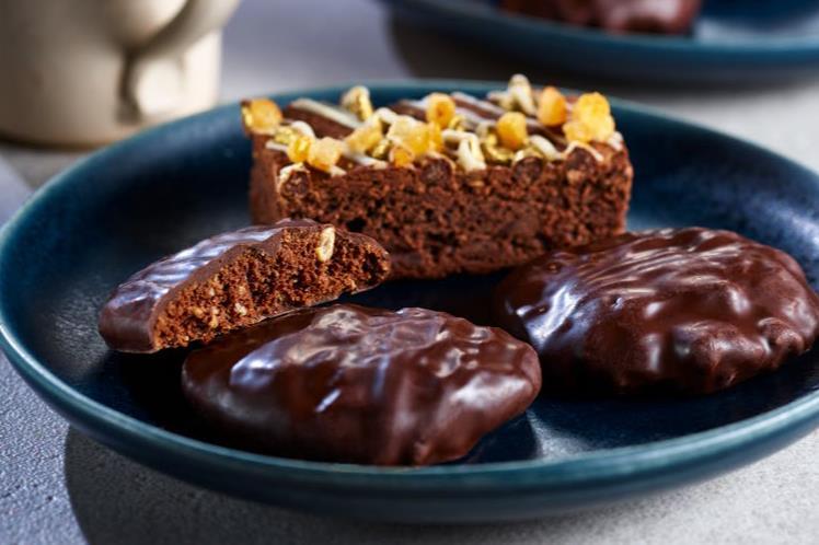 Asda unwraps bakery treats for Christmas 2021 | Product News | British ...