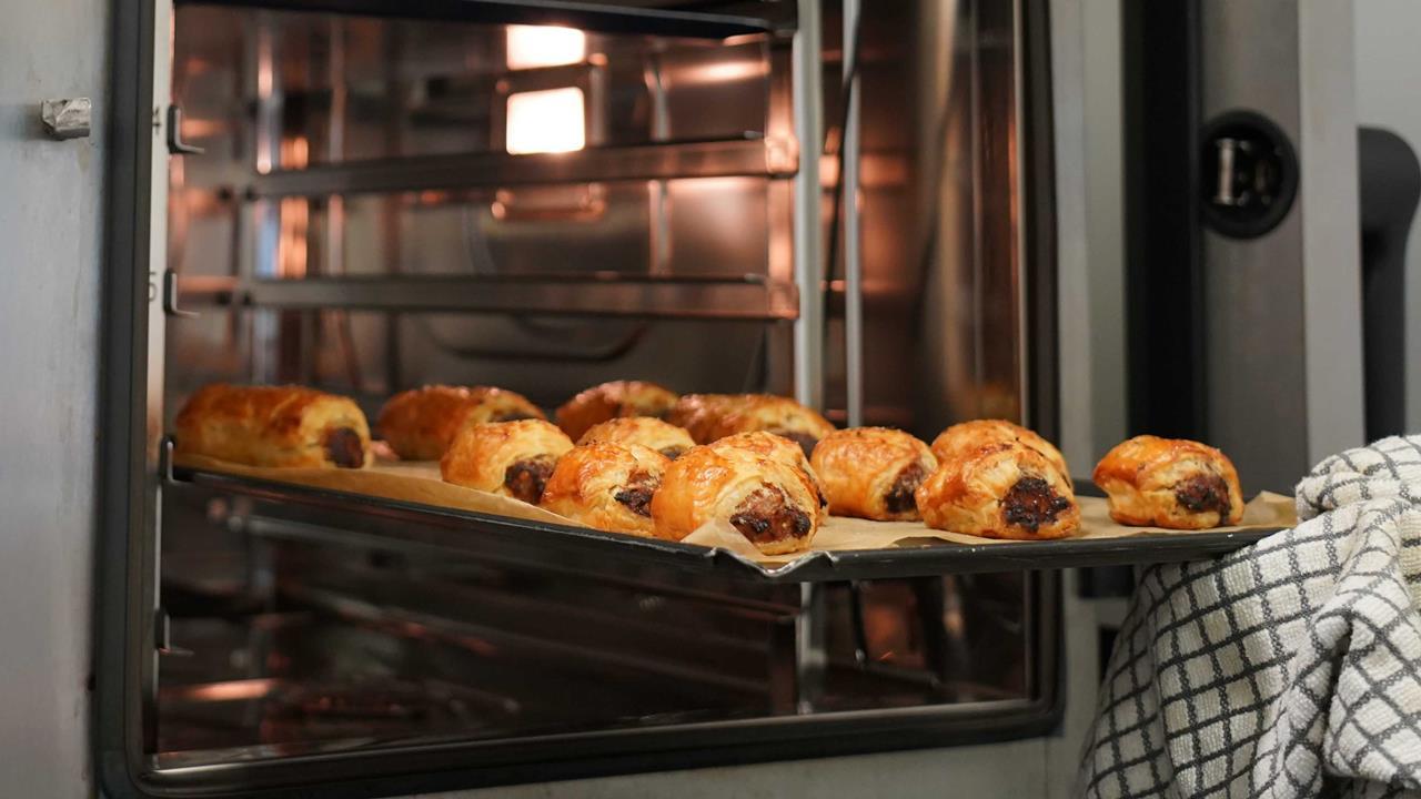 Why do combi and convection ovens create perfect pastry? Reports
