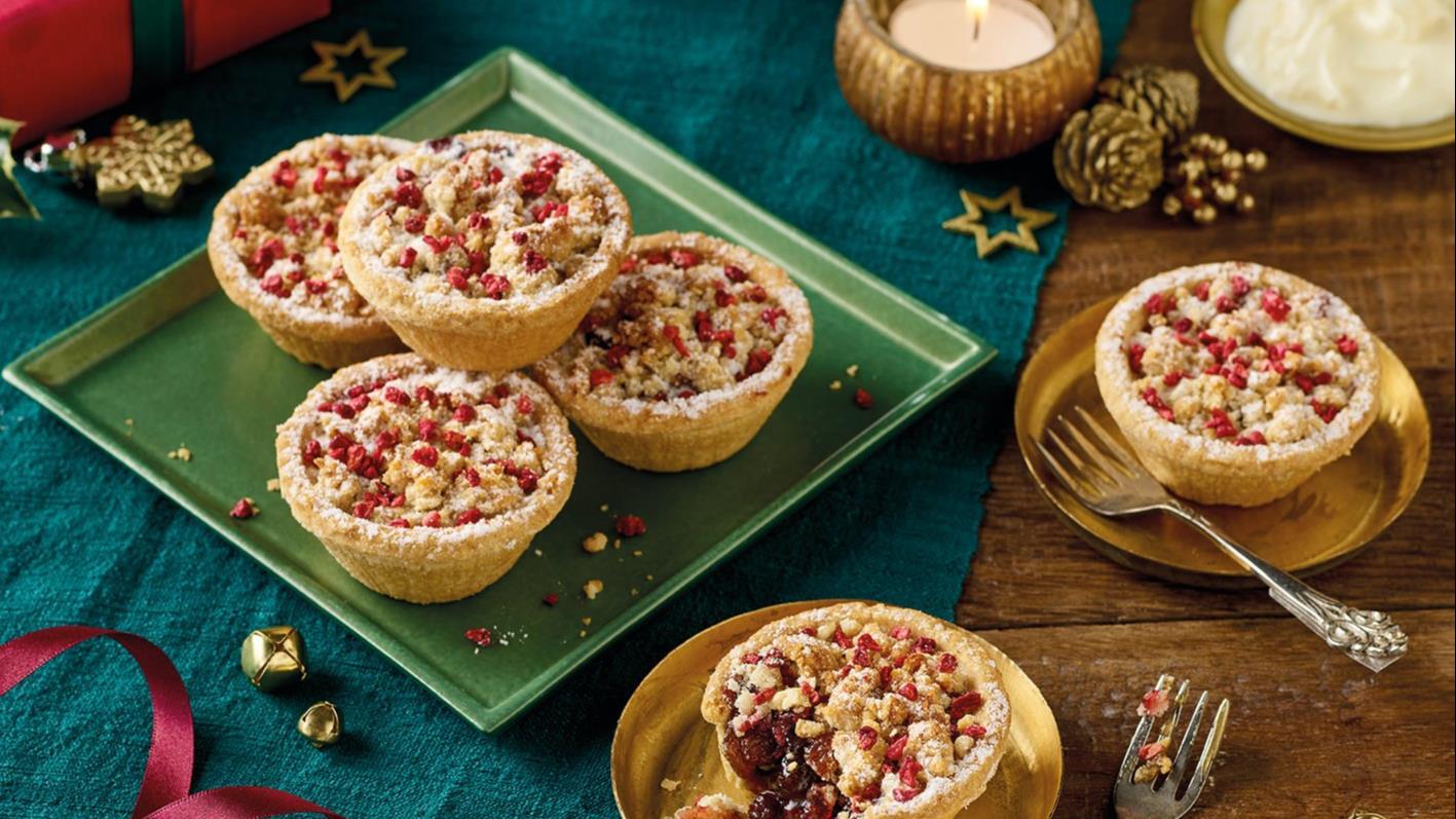 What are the top bakery trends for Christmas 2021? Feature British
