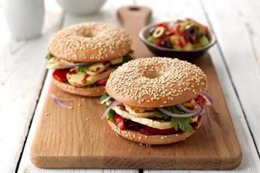 Warburtons Sesame Thin Bagels - lifestyle shot 2100x1400