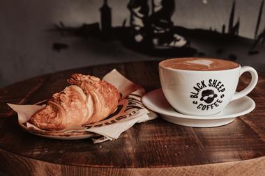 Black Sheep Coffee - Coffee and croissant - 21001400