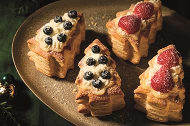 Morrisons - Crème Patisserie Filled Christmas Trees