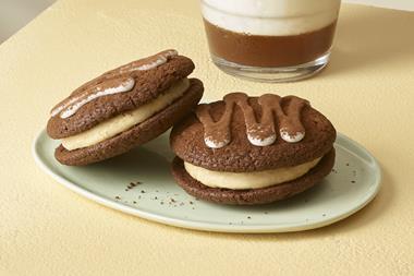 Costa Coffee - Tiramisu Sandwich Cookie - 2100x1400