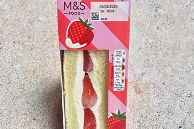 M&S - Red Diamond Strawberry & Creme Sandwich - 2100x1400