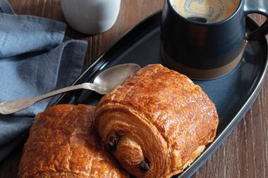Delifrance - Pain au choc and coffee - 2100x1400