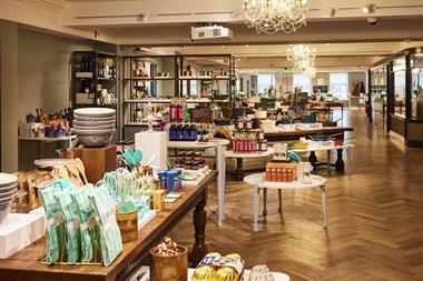 Fortnum & Mason - store in Picadilly, London - 2100x1400