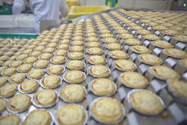 A production line of Mr Kipling pies (Premier Foods)  2100x1400