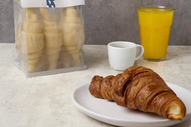 Comptoir Bakery - Bake-at-home croissant - 2100x1400