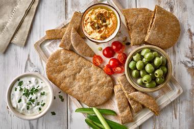 Warburtons - Gluten Free Soft Brown Pittas mezze - 2100x1400