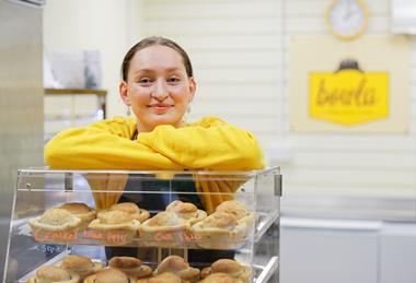 Hannah Worth posing next to the Bowla bread bowls 2
