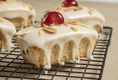 Macphie Cherry Bakewell Loaf Cake, Cherry Bakewell Sensation 2100 x 1400