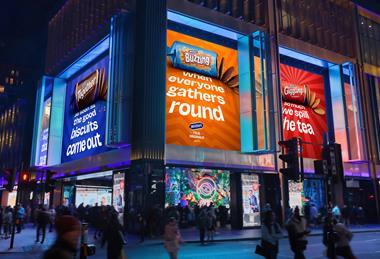 Pladis - Outernet In-Situ billboards