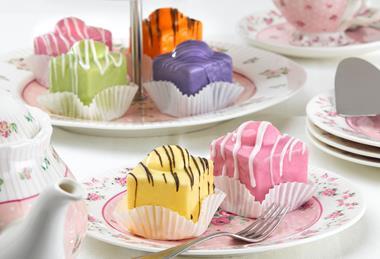 Dawn Foods - Royal Steensma Souplesse fondant fancies  2100x1400