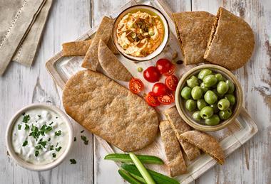 Warburtons - Gluten Free Soft Brown Pittas mezze - 2100x1400
