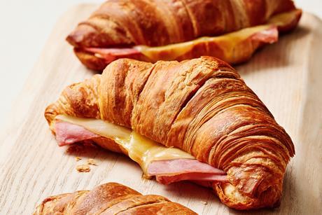 Tesco - Cheddar Ham Croissant - 2100x1487