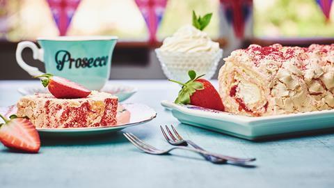 HI-res Med Menuserve Strawberry Prosecco Roulade - Jubilee serv sugg lscape