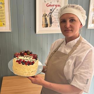 Anna's Bakery - Founder Anna - 1050x1050