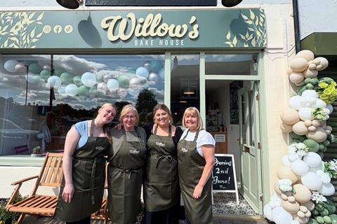 Willows Bakehouse - Co-founders Lauren Cox (second right) and Debbie Brown (second left) with staff members - 2100x1400