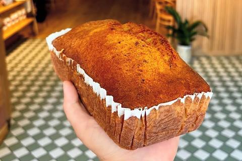 Pipp & Co - Vegan banana & walnut loaf cake - 2100x1400