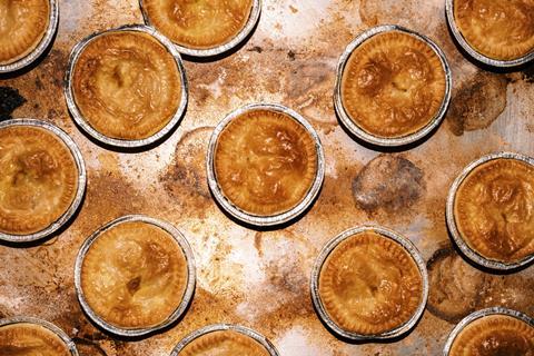 Willy's Pies x Roti King - Beef Rendang Pies - 2100x1400