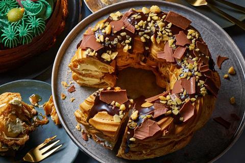 A layered chocolate and caramel choux wreath