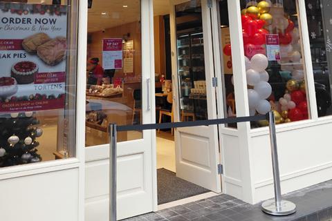 Bayne's The Family Bakers - Exterior of new shop in Glasgow - 2100x1400