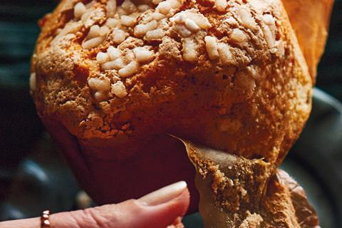 W_CHRISTMAS25_NO.1-MINI-SICILIAN-ORANGE-NOCCIOLATO-PANETTONE_A_HIRES