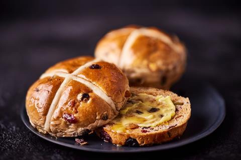 M&S Collection Fruited Hot Cross Buns