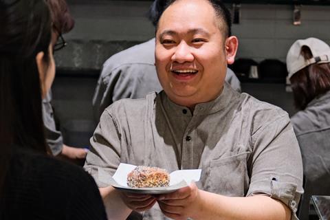 Onsu - Founder Michael Kwan presents his Black Sesame Doughnut - 2100x1400