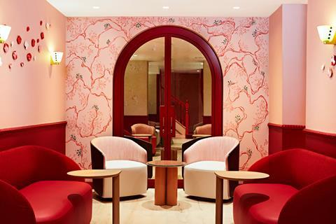 Le Café by Nicolas Rouzaud - interior - 2100x1400