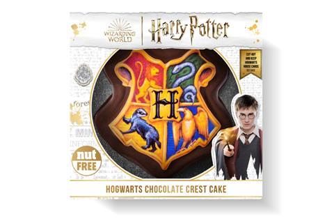 7 Harry Potter Hogwarts Chocolate Crest Cake