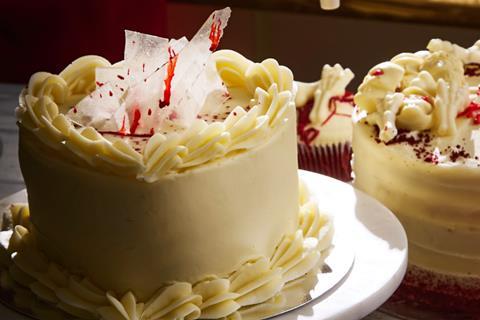 The Hummingbird Bakery - Bleeding Beauty Heart Cake - 2100x1400