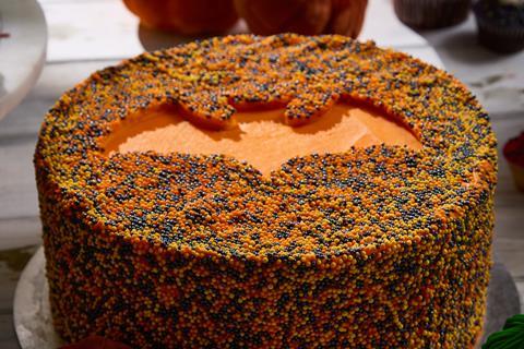 The Hummingbird Bakery - Sprinklevania Cake -2100x1400