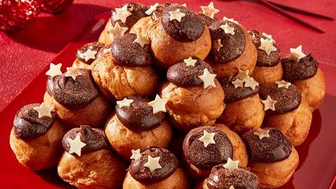 morrisons-salted-caramel--profiterole-stack