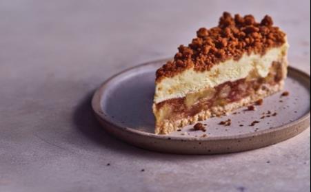 Apple Crumble and Custard Tart