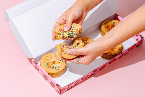 Cake or Death - Stuffed cookies opened  2100x1400