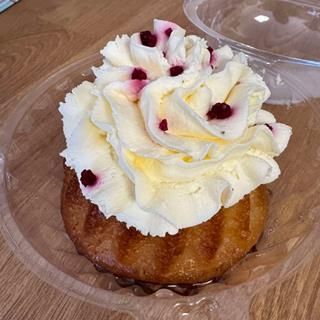 Maddy's Bakery - Savarina - 1080x1080