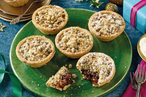 morrisons_the_best_caramel_chocolate_cookie_crumble_mince_pies