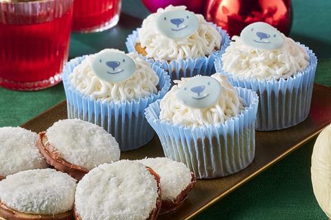 24 Tesco Abominable Snowman Cupcakes,  Abominable Snowman Coconut Mallows  - 2100x1400