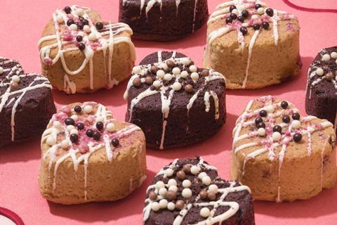 Cutter & Squidge - Love Heart Cookie Pies - 2100x1400