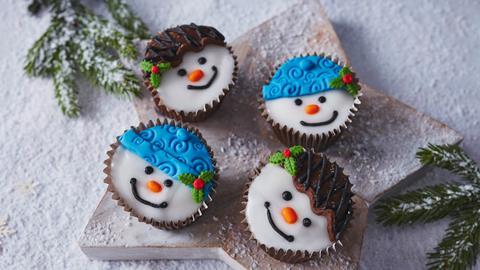 Snowman Cupcakes jpg