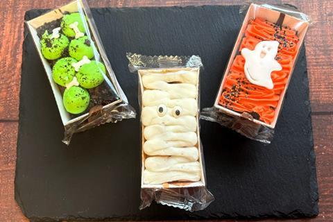 Original Baker Halloween cakes