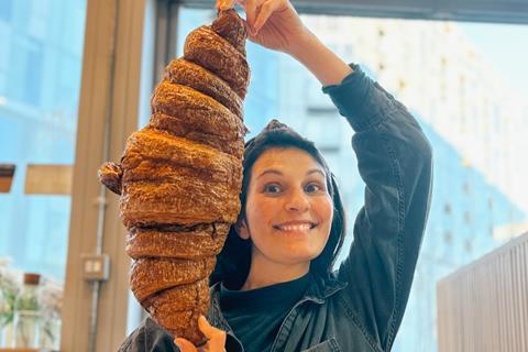 Arapina Bakery - Giant vegan croissant - 1200x955