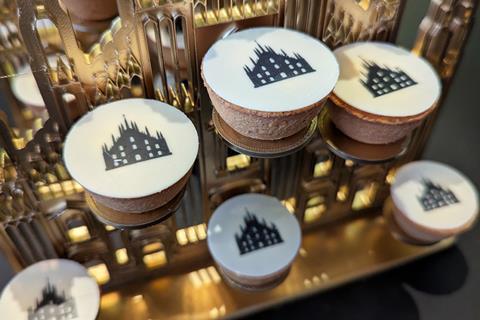 British Baker - Crostata Milano presented on a stand replicating the Duomo di Milano