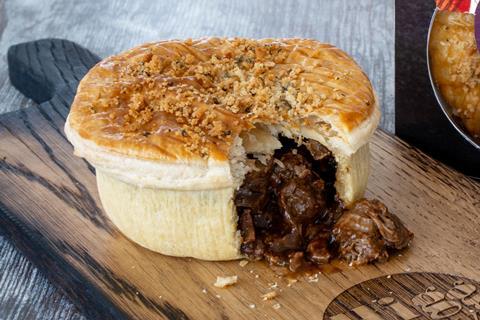 Higgidy - Slow-cooked Steak & Guinness Pie - 2100x1400