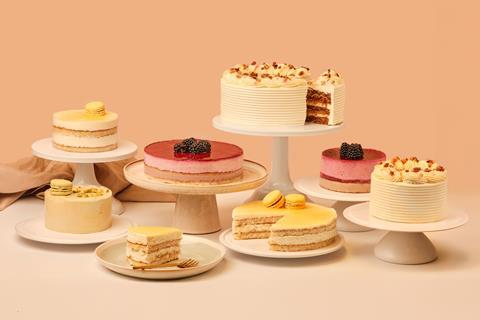 353130_paulukmothersdaycakes2100x1400_780148 Bakers create cakes, macarons and more for Mother’s Day 2025