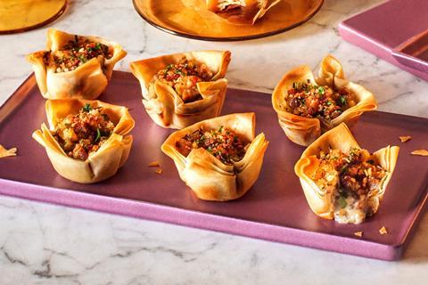 Sainsbury's - Mushroom, Gruyère & Chestnut Filo Cups - 2100x1400