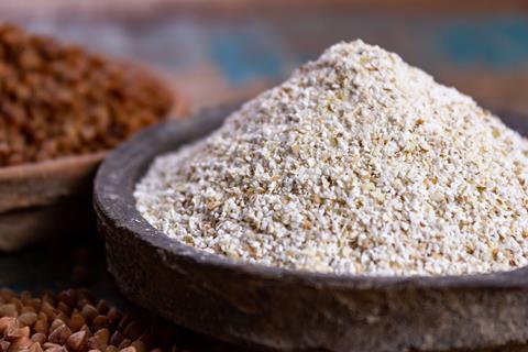 Wholemeal flour in a bowl
