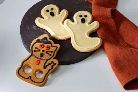 Ghost Shortcake Biscuit and Gingerbread Cat Biscui